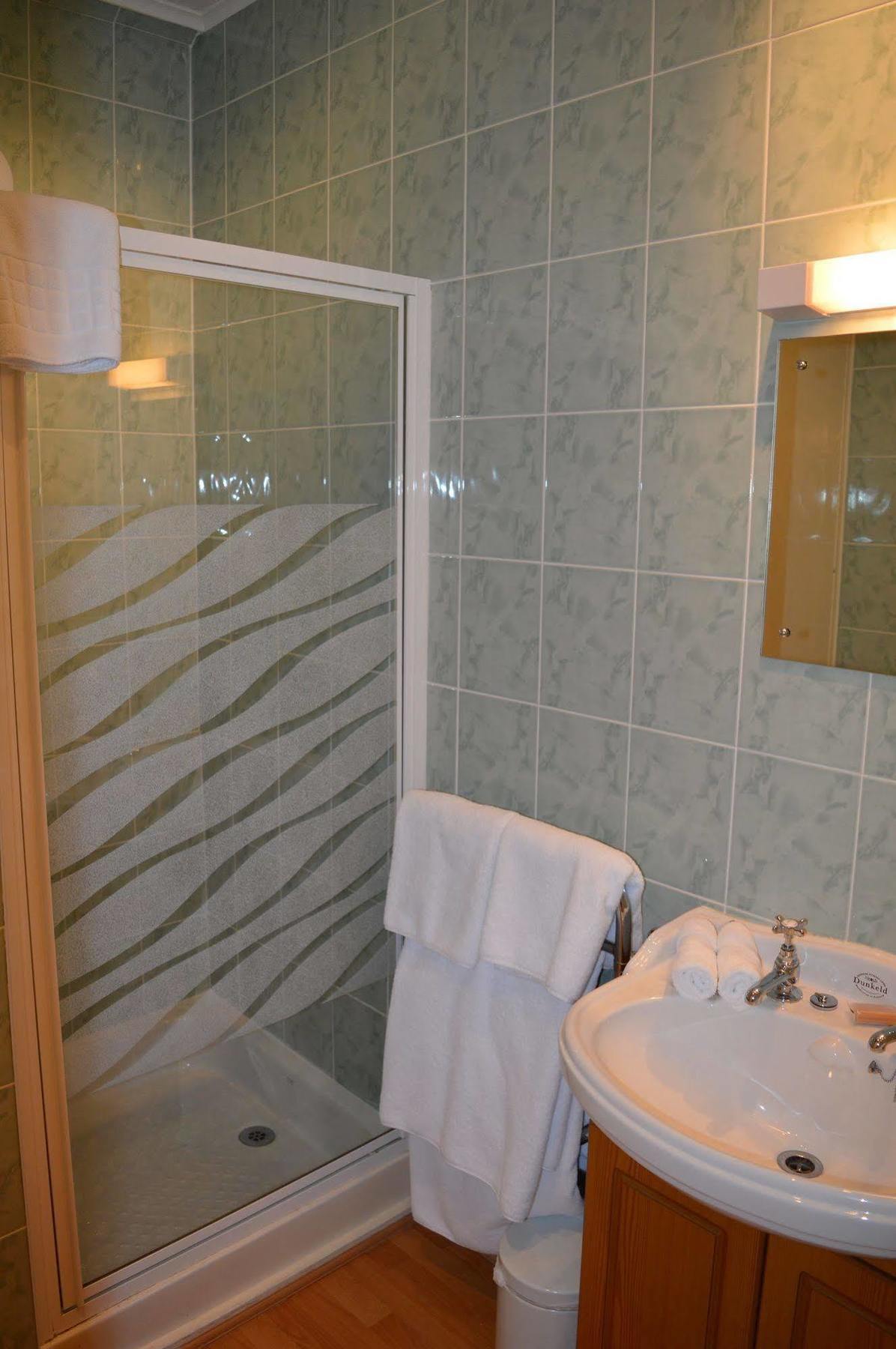 Fairwinds Hotel Карбридж Екстериор снимка