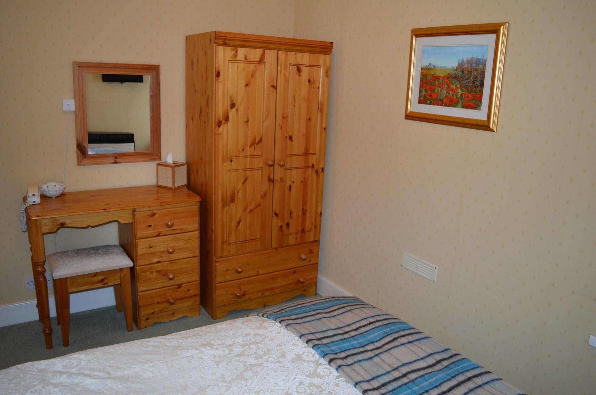 Fairwinds Hotel Карбридж Екстериор снимка